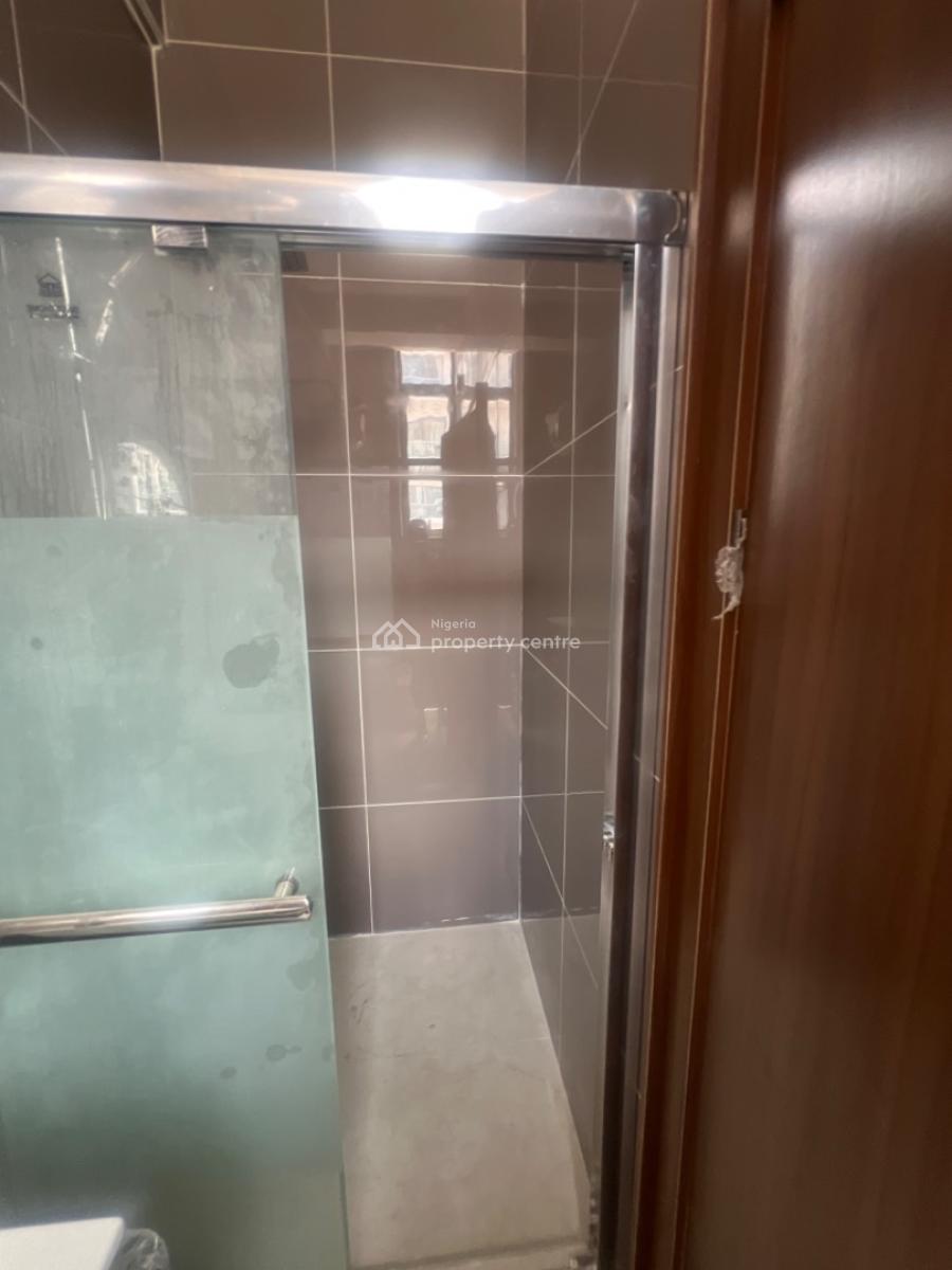 Newly Built and Spacious 2 Bedroom Apartment with Swimming Pool and Gy, Lekki Phase 1, Lekki, Lagos, Flat / Apartment for Sale