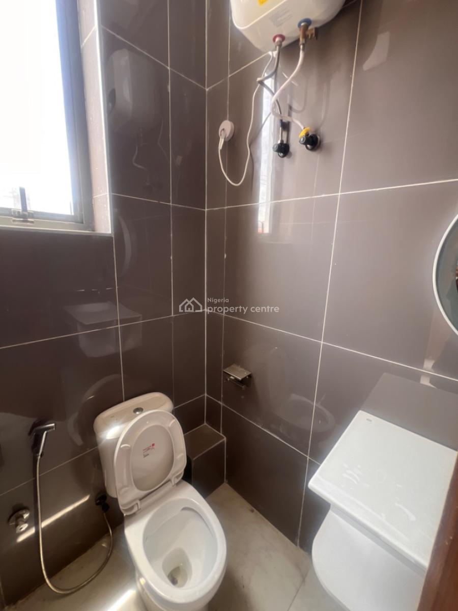 Newly Built and Spacious 2 Bedroom Apartment with Swimming Pool and Gy, Lekki Phase 1, Lekki, Lagos, Flat / Apartment for Sale