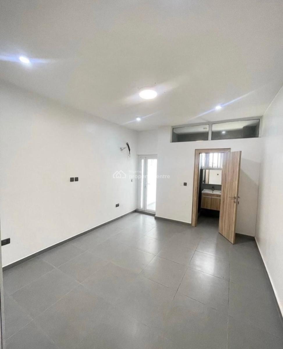 2 Bedroom Apartment in Lekki, Lekki, Lagos, Flat / Apartment for Sale