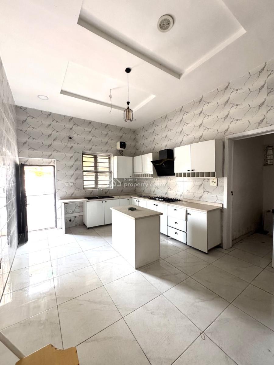 𝐌𝐀𝐈𝐍𝐓𝐀𝐈𝐍𝐄𝐃 5 𝐁𝐄𝐃𝐑𝐎𝐎𝐌 𝐃𝐄𝐓𝐀𝐂𝐇𝐄𝐃 𝐃𝐔𝐏𝐋𝐄𝐗, Osapa, Lekki, Osapa, Lekki, Lagos, Detached Duplex for Rent