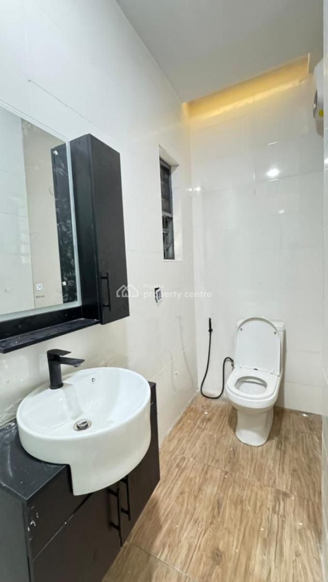 Furnished 1 Bedroom Apartment with Pool and Gym, Lekki Phase 1, Lekki, Lagos, Flat / Apartment for Sale
