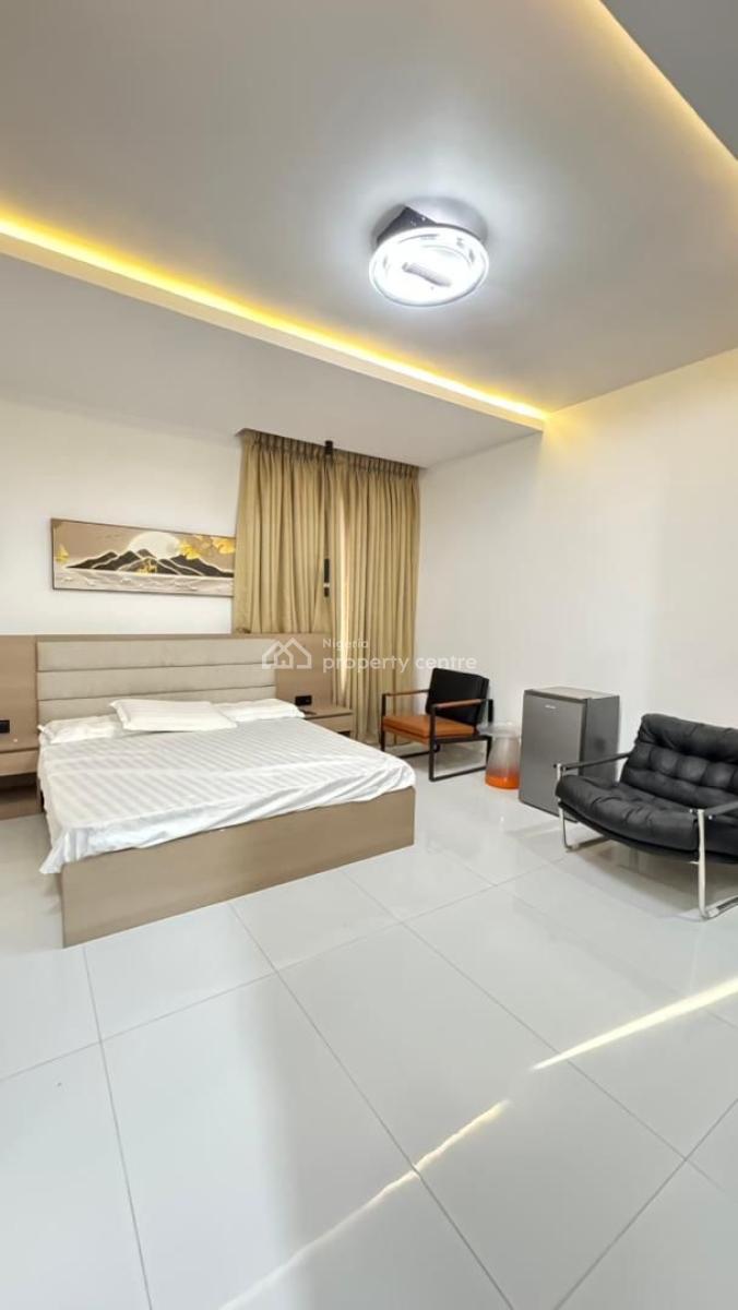 Furnished 1 Bedroom Apartment with Pool and Gym, Lekki Phase 1, Lekki, Lagos, Flat / Apartment for Sale