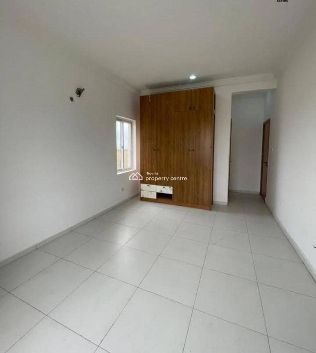 Fully Serviced 3 Bedroom Apartment with Elevator, Western Foreshore Estate, Osapa, Lekki, Lagos, Flat / Apartment for Sale