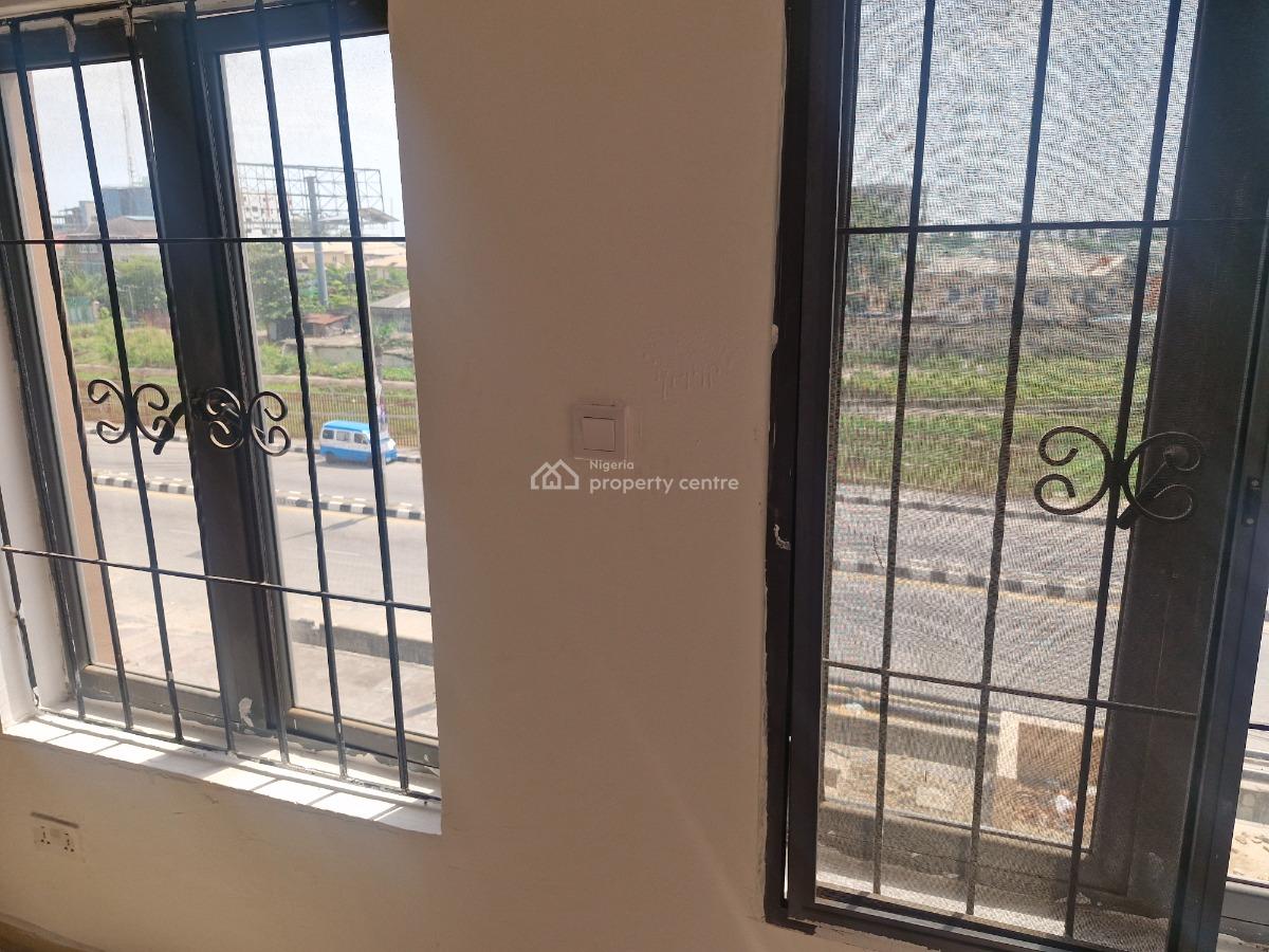 3 Bedroom Apartment in Lekki Phase 1, Freedom Way, Lekki Phase 1, Lekki, Lagos, Flat / Apartment for Rent