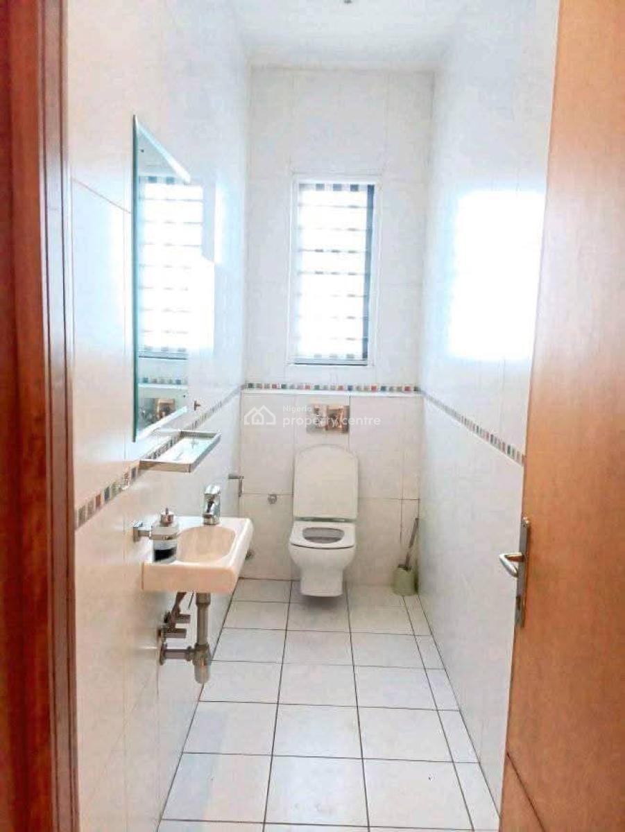 Decent 2bedroom Flat, Banana Island, Ikoyi, Lagos, Flat / Apartment for Rent