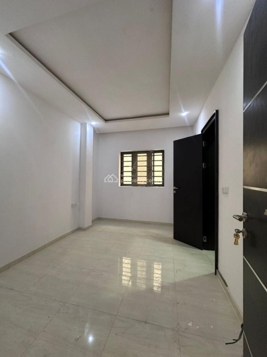Glamorous Spacious 4 Bedroom Terrace Duplex with Bq, Ologolo, Lekki, Lagos, Terraced Duplex for Sale
