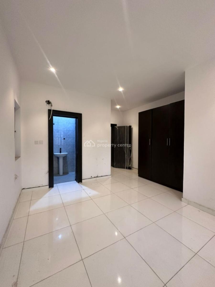 Glamorous Spacious 4 Bedroom Terrace Duplex with Bq, Ologolo, Lekki, Lagos, Terraced Duplex for Sale
