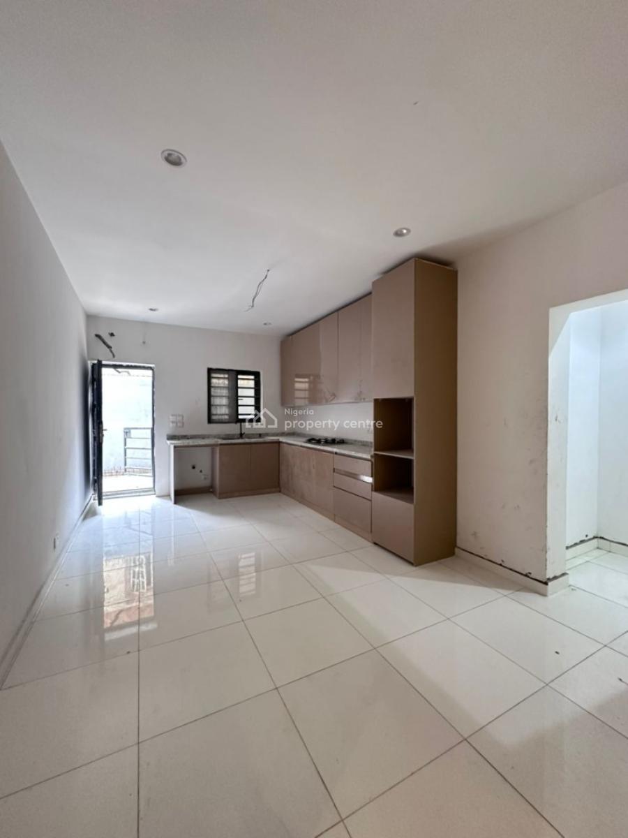 Glamorous Spacious 4 Bedroom Terrace Duplex with Bq, Ologolo, Lekki, Lagos, Terraced Duplex for Sale