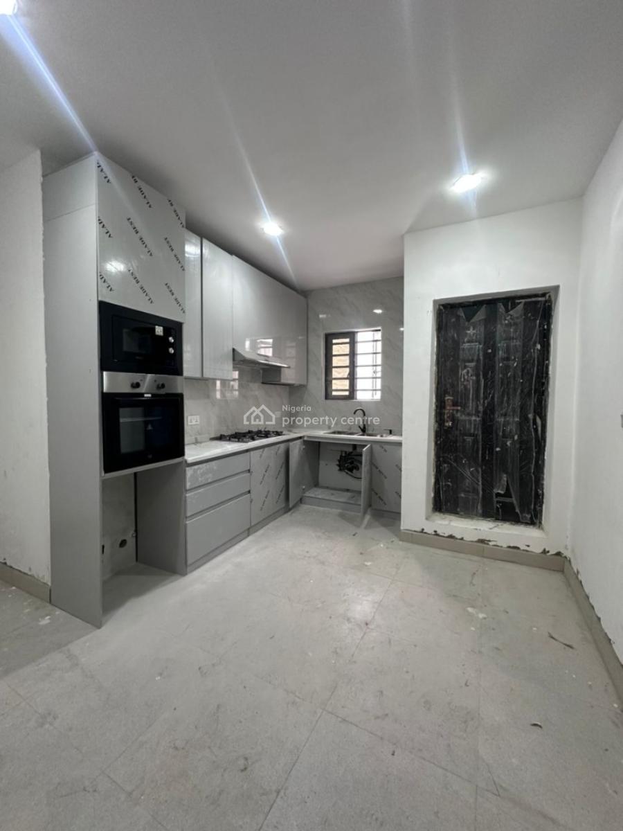Glamorous Spacious 4 Bedroom Terrace Duplex with Bq, Ologolo, Lekki, Lagos, Terraced Duplex for Sale