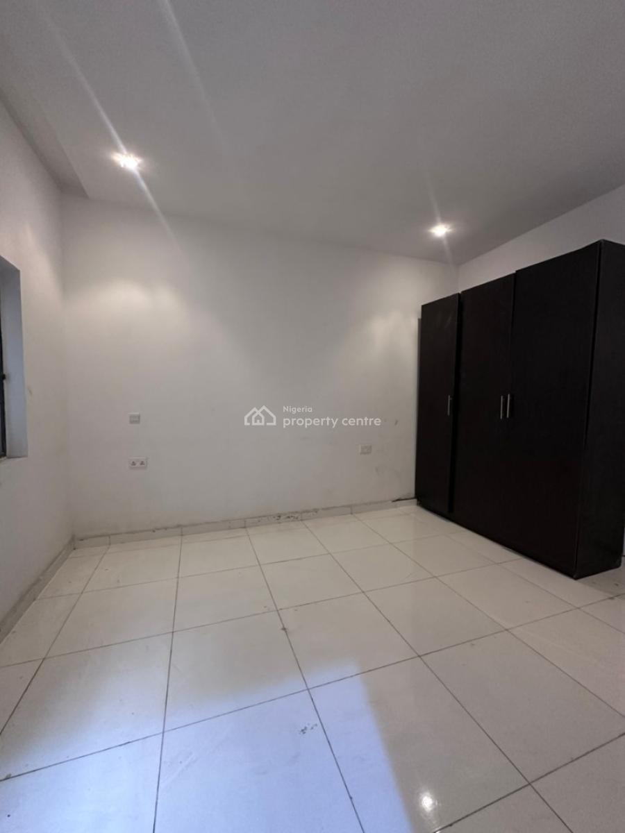 Glamorous Spacious 4 Bedroom Terrace Duplex with Bq, Ologolo, Lekki, Lagos, Terraced Duplex for Sale