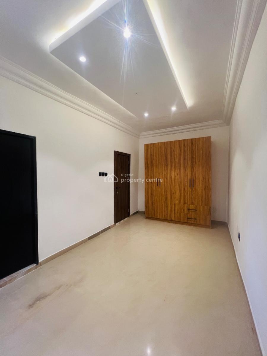 Lovely 4 Bedroom with Office Space and Bq, Chevron Drive, Lekki Phase 2, Lekki, Lagos, Semi-detached Duplex for Rent