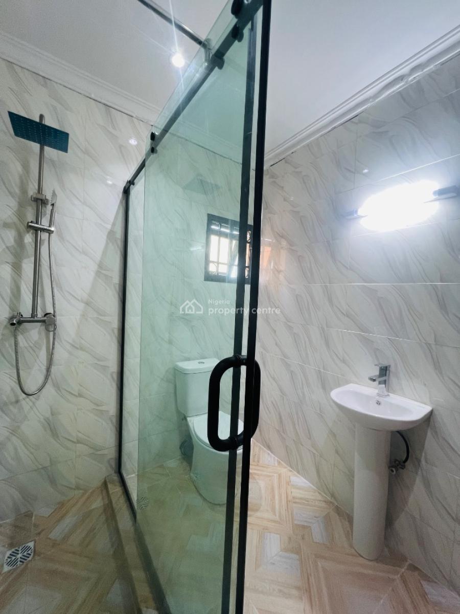 Lovely 4 Bedroom with Office Space and Bq, Chevron Drive, Lekki Phase 2, Lekki, Lagos, Semi-detached Duplex for Rent