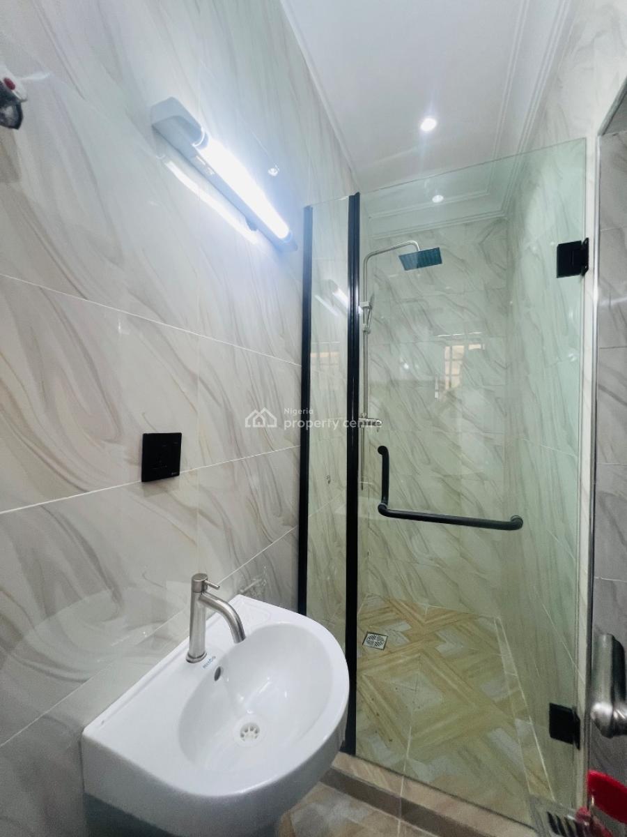 Lovely 4 Bedroom with Office Space and Bq, Chevron Drive, Lekki Phase 2, Lekki, Lagos, Semi-detached Duplex for Rent