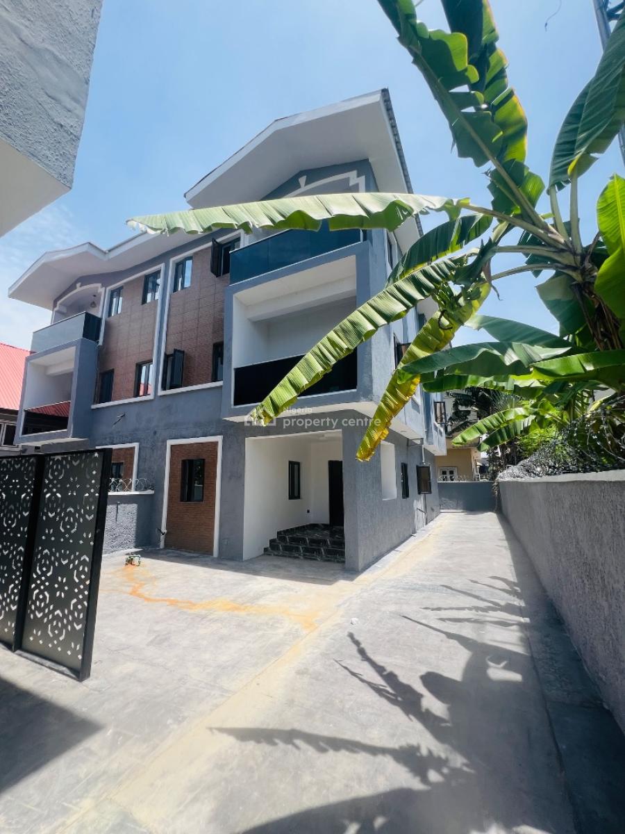 Lovely 4 Bedroom with Office Space and Bq, Chevron Drive, Lekki Phase 2, Lekki, Lagos, Semi-detached Duplex for Rent