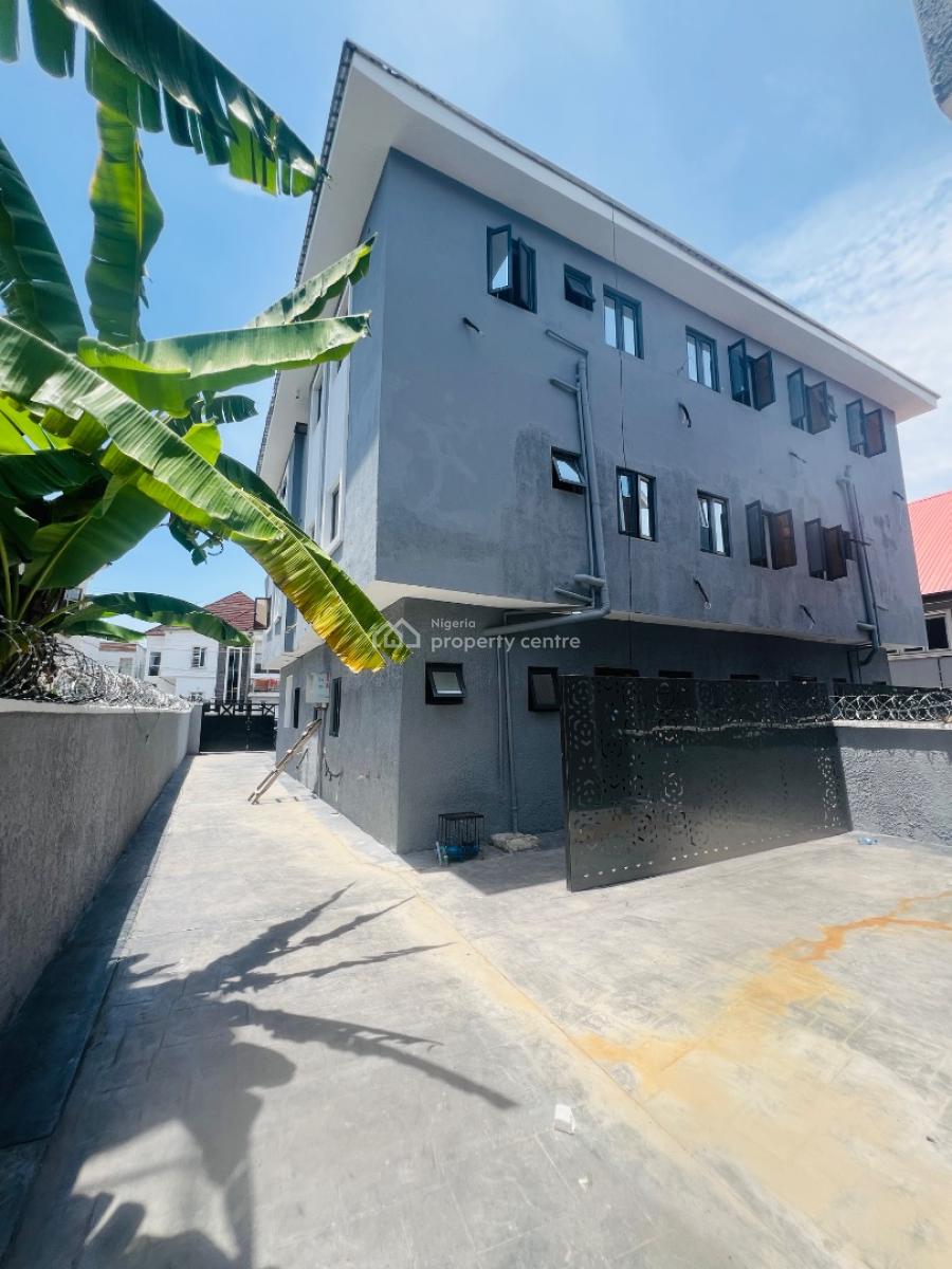 Lovely 4 Bedroom with Office Space and Bq, Chevron Drive, Lekki Phase 2, Lekki, Lagos, Semi-detached Duplex for Rent