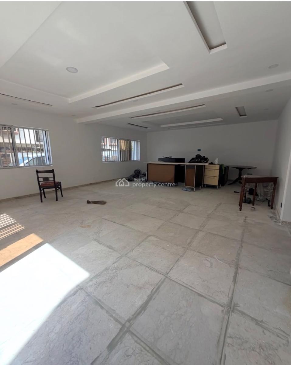 Distinct and Pleasing 5 Bedroom Fully Detached Duplex with a Bq, Maryland, Lagos, Detached Duplex for Sale