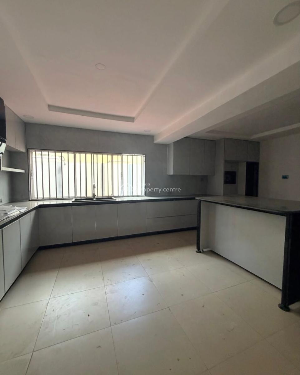 Distinct and Pleasing 5 Bedroom Fully Detached Duplex with a Bq, Maryland, Lagos, Detached Duplex for Sale