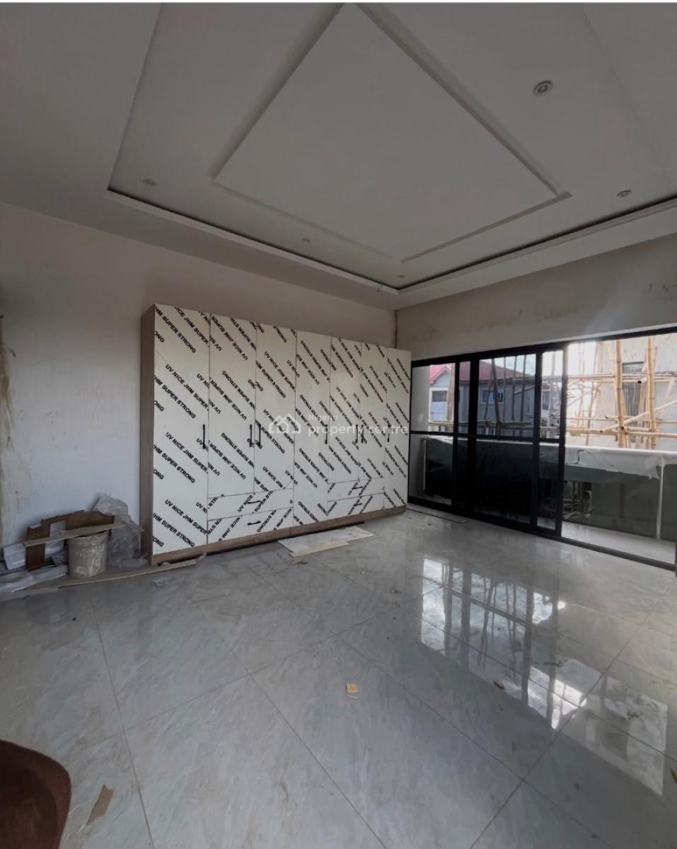 Distinct and Pleasing 5 Bedroom Fully Detached Duplex with a Bq, Maryland, Lagos, Detached Duplex for Sale