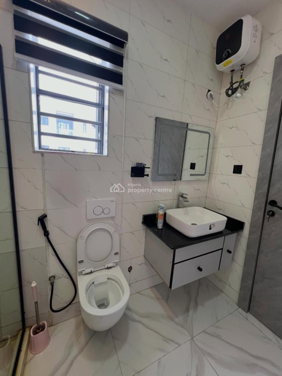Semi-furnished 2 Bedroom Apartment (4th Floor), Lekki Phase 1, Lekki, Lagos, Flat / Apartment for Rent