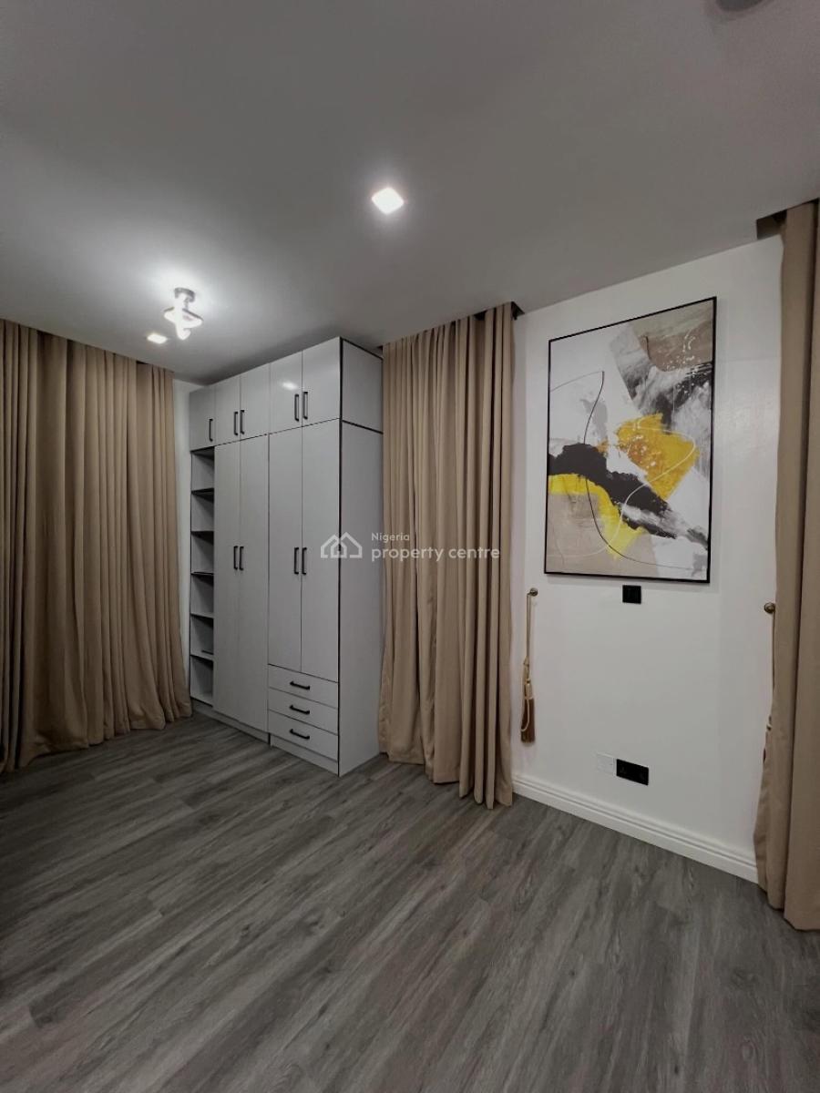 Semi-furnished 2 Bedroom Apartment (4th Floor), Lekki Phase 1, Lekki, Lagos, Flat / Apartment for Rent