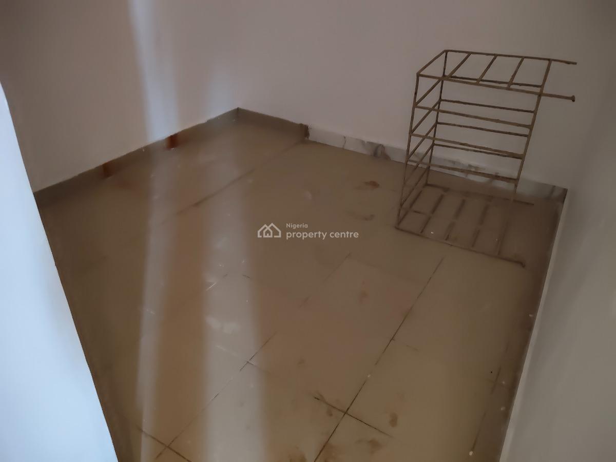 2 Bedroom First Floor with Extra Room and Personal Prepaid, Ikorodu Club Avenue Aga, Ikorodu, Lagos, Flat / Apartment for Rent