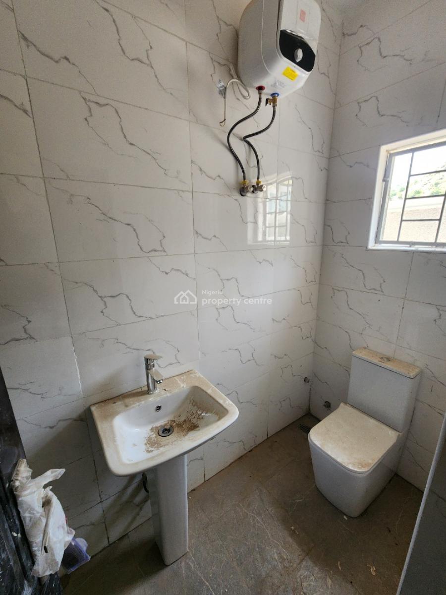 Luxury One Bedroom Block of Flat, News Engineering, Dawaki, Gwarinpa, Abuja, Flat / Apartment for Rent