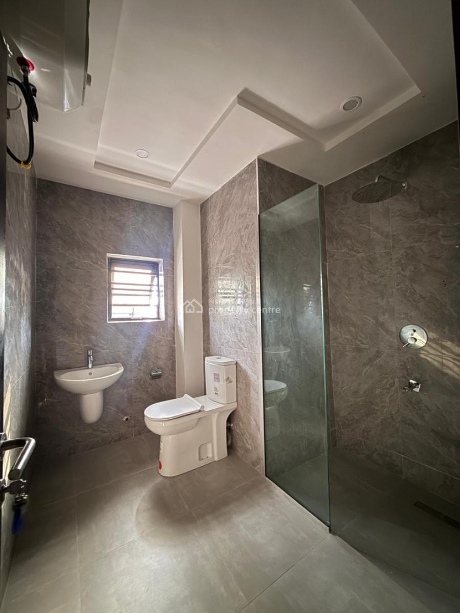 Newly Built Units of 2 Bedrooms Modern Apartments with Fantastic Ground, Boripe Street, Bashorun, Ibadan, Oyo, House for Sale