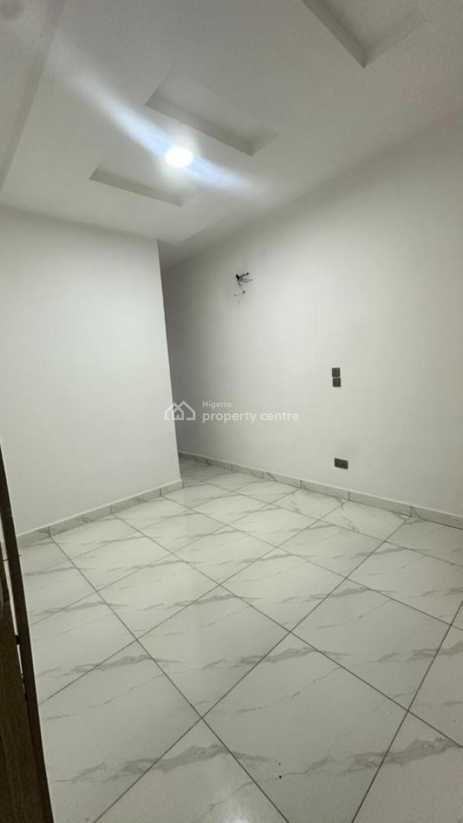 Rooms with Shared Parlour and Kitchen (24hrs Light), Orchid Road, By Chevron Toll Gate Lekki, Lekki, Lagos, Flat / Apartment for Rent