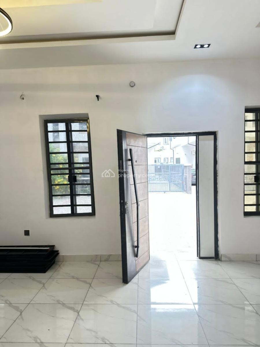 Rooms with Shared Parlour and Kitchen (24hrs Light), Orchid Road, By Chevron Toll Gate Lekki, Lekki, Lagos, Flat / Apartment for Rent