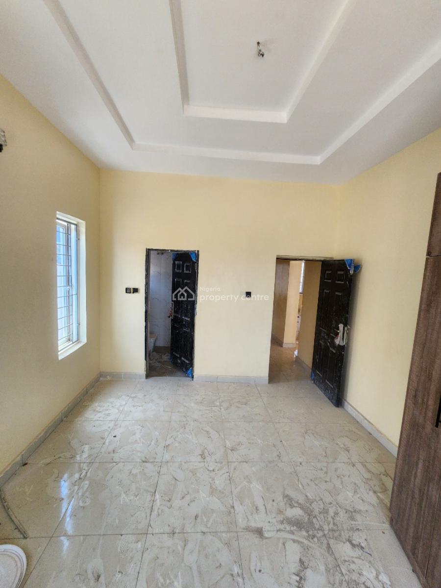 Luxury Two Bedroom Block of Flat, News Engineering, Dawaki, Gwarinpa, Abuja, Flat / Apartment for Rent