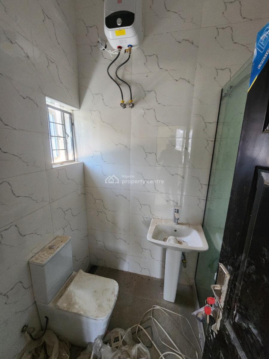 Luxury Two Bedroom Block of Flat, News Engineering, Dawaki, Gwarinpa, Abuja, Flat / Apartment for Rent