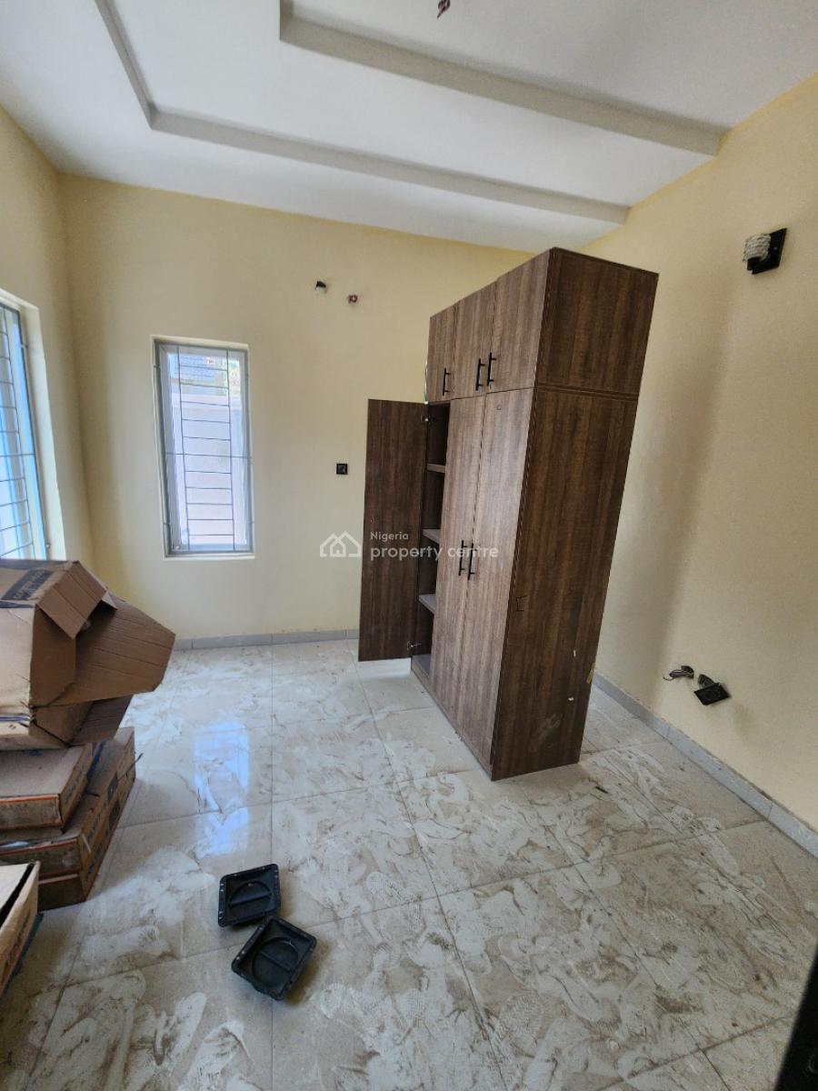 Luxury Two Bedroom Block of Flat, News Engineering, Dawaki, Gwarinpa, Abuja, Flat / Apartment for Rent