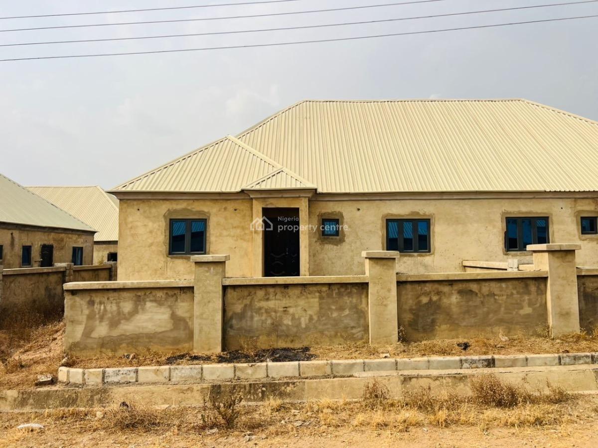 Spacious 3 Bedroom Semi Detached Bungalow, Idu Industrial, Abuja, Semi-detached Bungalow for Sale