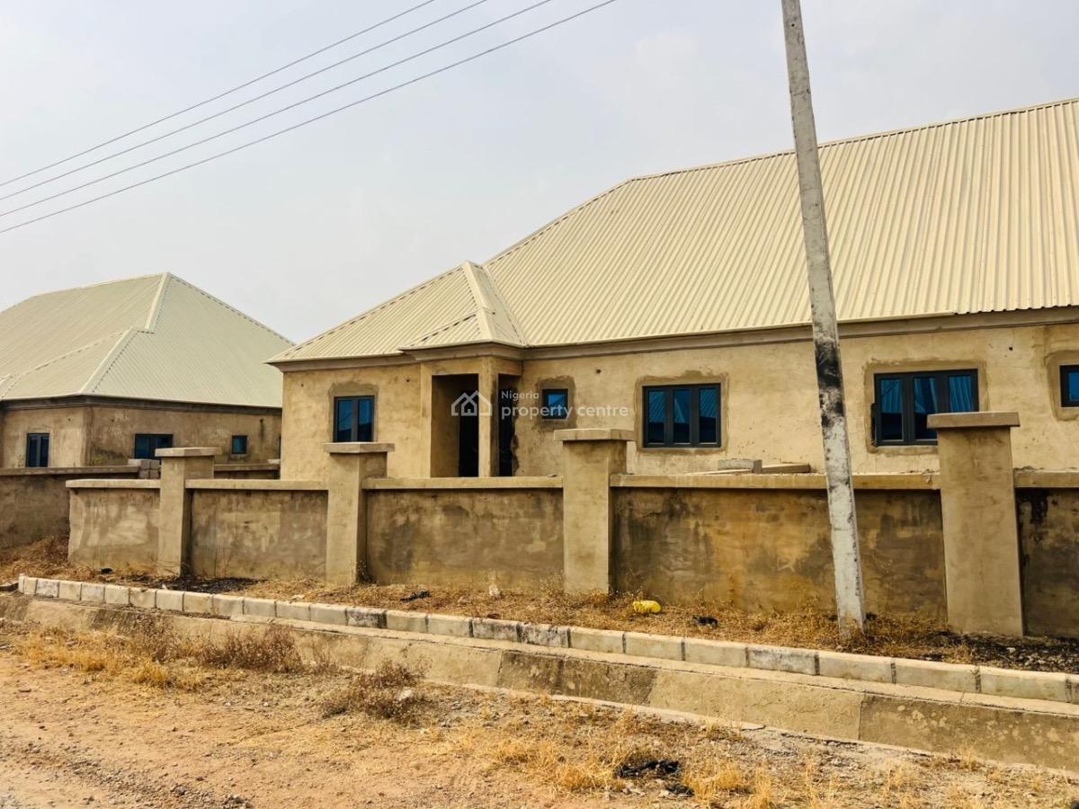 Spacious 3 Bedroom Semi Detached Bungalow, Idu Industrial, Abuja, Semi-detached Bungalow for Sale