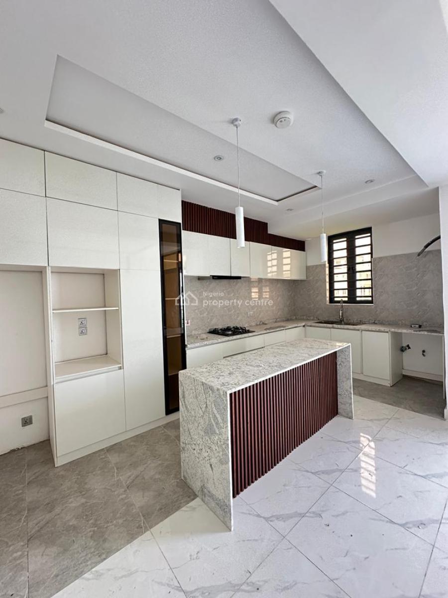 Exquisite Luxury Spacious 2 Bedroom Apartment + Gym in a Secure Estate, Ikate, Lekki, Lagos, Flat / Apartment for Rent