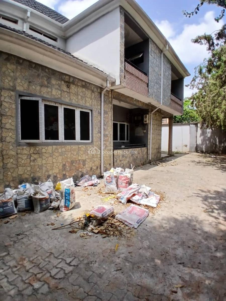 Attractively Built 4 Bedrooms Semi-detached Duplex with 2 Rooms Bq, Garki, Abuja, Semi-detached Duplex for Rent