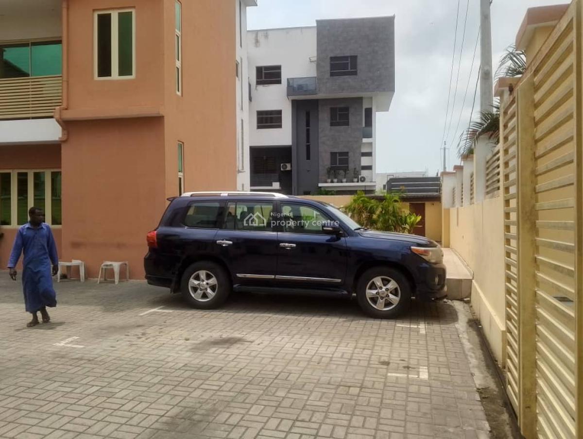 Luxury 2 Bedroom Apartment with Excellent Finishing, Lekki Phase 1, Lekki, Lagos, Flat / Apartment for Rent