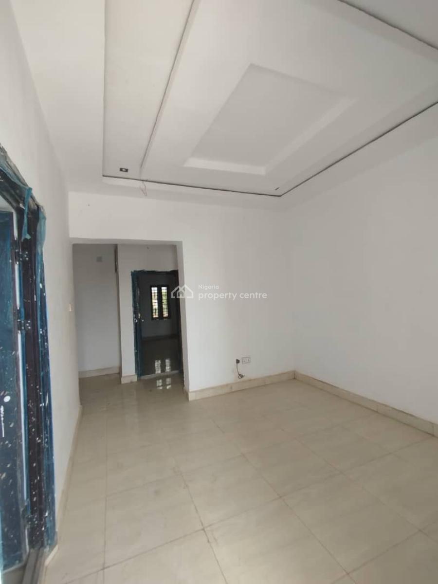 Semi Detached 4 Bedroom Duplex with a B, Jahi, Abuja, Semi-detached Duplex for Rent