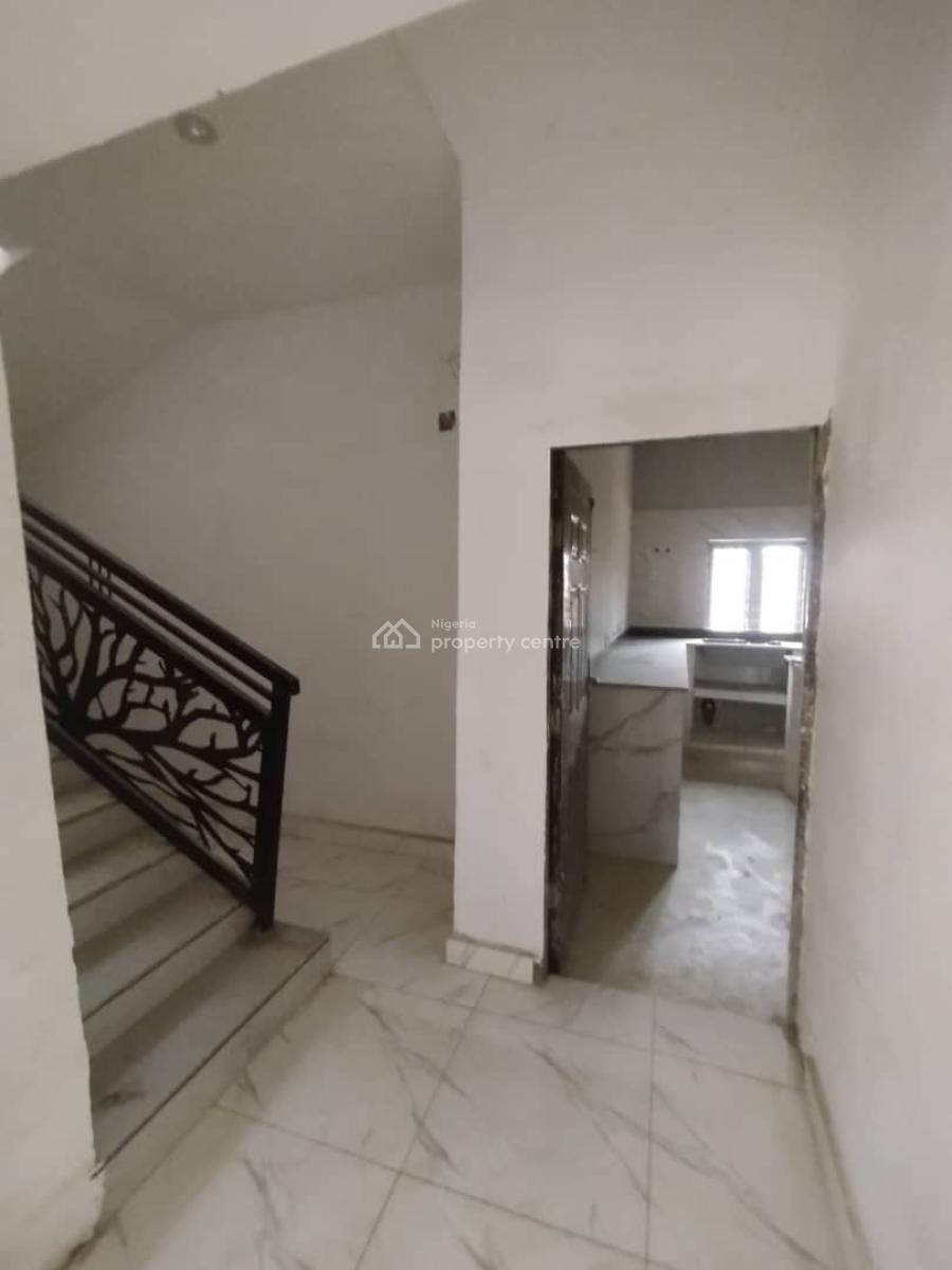 Semi Detached 4 Bedroom Duplex with a B, Jahi, Abuja, Semi-detached Duplex for Rent