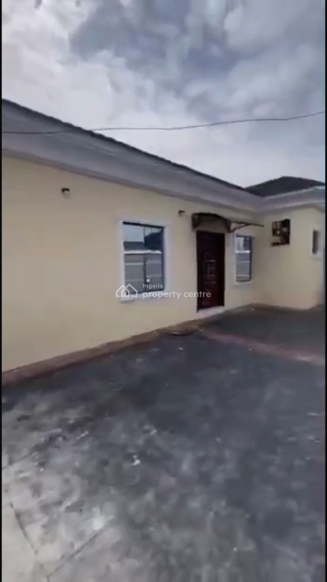3 Bedroom Bungalow, Abraham Adesanya, Ajah, Lagos, Flat / Apartment for Sale