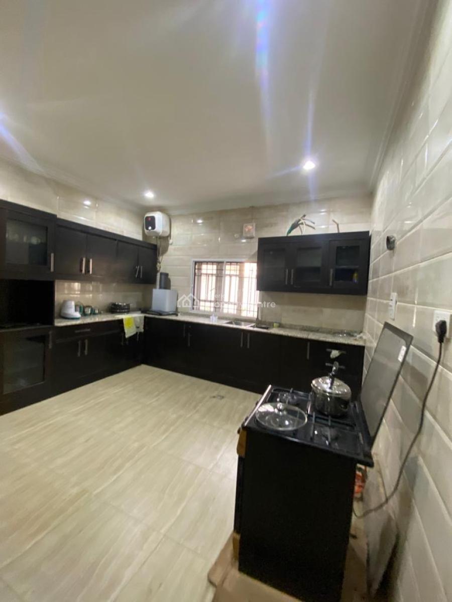 Excellent Spacious 3 Bedroom Bungalow with Bq, Sungold, Galadimawa, Abuja, Detached Bungalow for Sale
