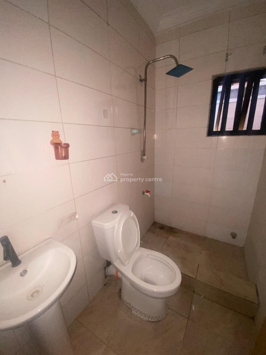 Moderate One Bedroom Mini Flat, Ologolo, Lekki, Lagos, Flat / Apartment for Rent