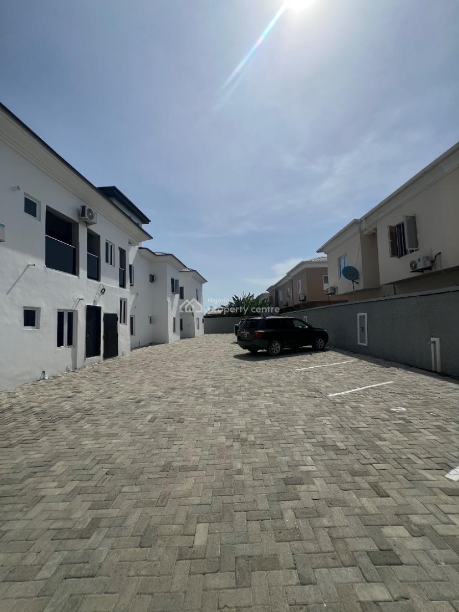 Very Spacious Two Bedroom Apartment, Off Alpha Beach Road Atlantic Estate, Lekki Phase 1, Lekki, Lagos, Flat / Apartment for Sale