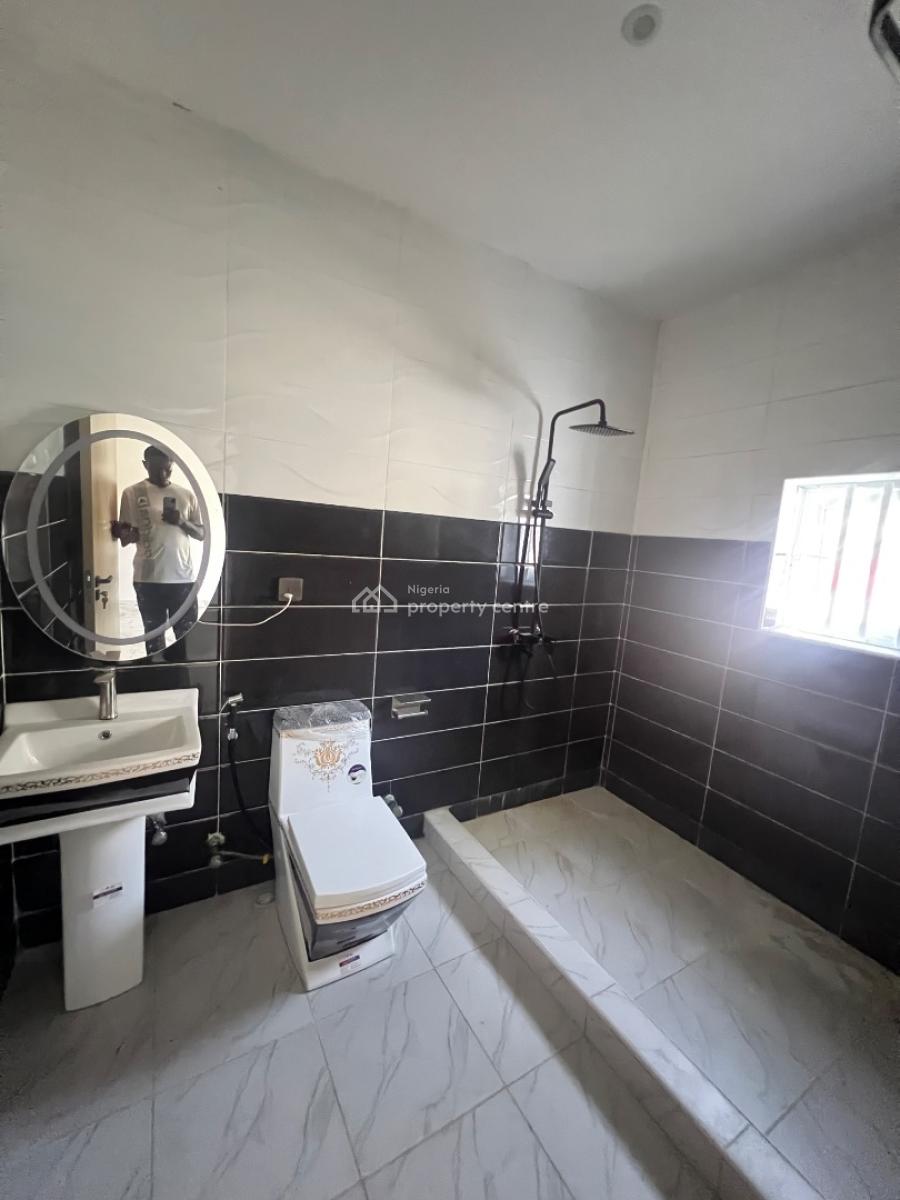 Very Spacious Two Bedroom Apartment, Off Alpha Beach Road Atlantic Estate, Lekki Phase 1, Lekki, Lagos, Flat / Apartment for Sale