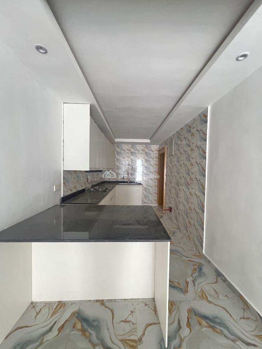 Very Spacious Two Bedroom Apartment, Off Alpha Beach Road Atlantic Estate, Lekki Phase 1, Lekki, Lagos, Flat / Apartment for Sale