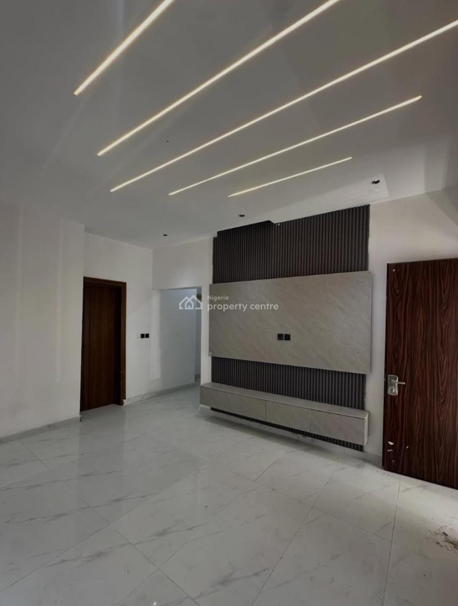 5 Bedroom Detached Home with Bq, White Oak, Ologolo, Lekki, Lagos, Detached Duplex for Rent
