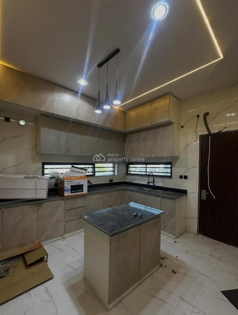 5 Bedroom Detached Home with Bq, White Oak, Ologolo, Lekki, Lagos, Detached Duplex for Rent