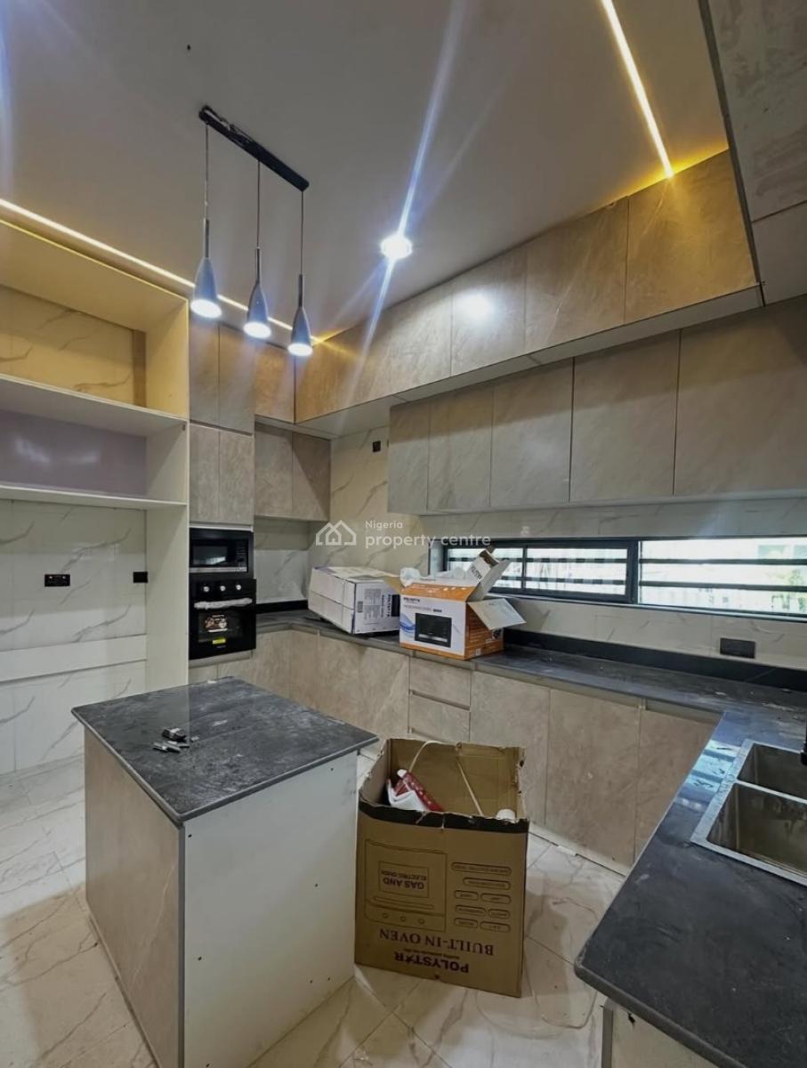 5 Bedroom Detached Home with Bq, White Oak, Ologolo, Lekki, Lagos, Detached Duplex for Rent