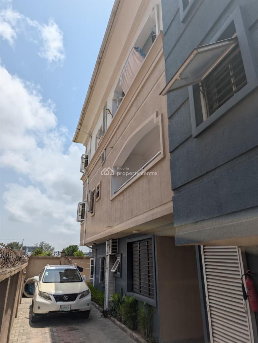 Fully Serviced 3 Bedrooms Flat, First Floor Inside an Estate, Ikate, Lekki, Lagos, Flat / Apartment for Rent