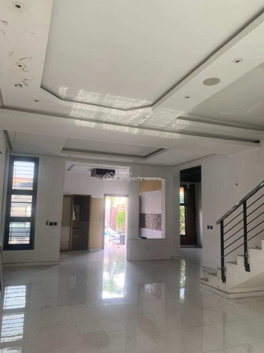 Strategically Located 5bedroom Detached House with 2 Rooms Bq, Lekki Phase 1, Lekki, Lagos, House for Rent